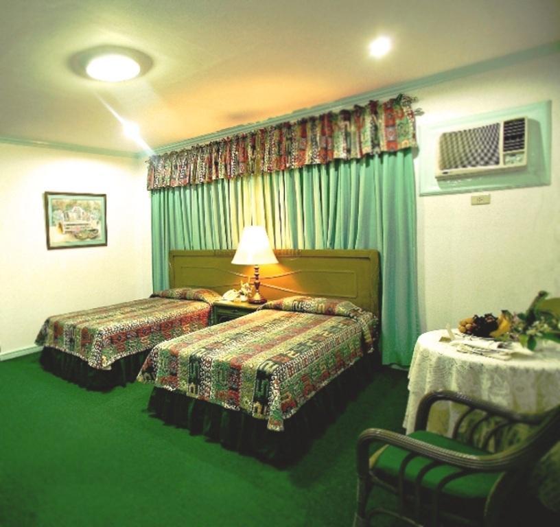 Villa Margarita Hotel Davao City الغرفة الصورة
